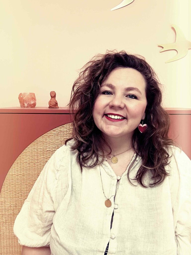 Salomé Chabin Doula spécialisée dans le Post-Partum Sud-Gironde et Landes (33)